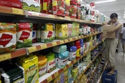 Aceleran la ampliación de Precios Cuidados a supermercados chinos