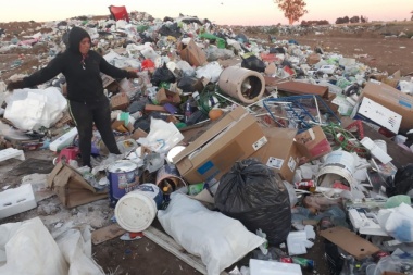 Los recicladores del relleno sanitario de Junín no quieren ser tratados como basura