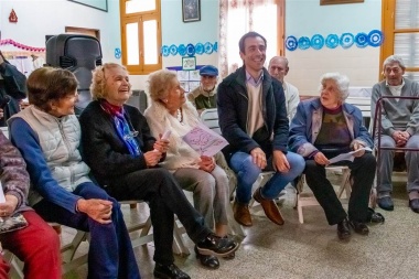 Geriátricos: El municipio se lava las manos