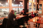Los gastronómicos de Junín resisten las restricciones y abren los locales