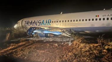 Un avión con 85 personas a bordo se salió de pista: hay 11 heridos