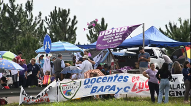 La protesta policial en Misiones sumó a los docentes y a otros sectores