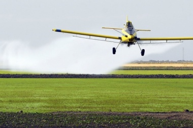 Defensoría bonaerense pidió por una ley de aplicación de agroquímicos