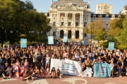 “No soluciona el problema de fondo”, dicen las familias UVA