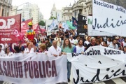 Instalarán una carpa en el Congreso para que Vidal los llame a paritarias