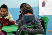 Los chicos pasan frío en muchas escuelas juninenses
