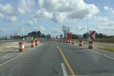 Autopista Ruta 7: Volvieron a mano única los tramos “inaugurados” por Macri y Vidal