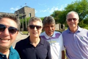 Otra vez de vacaciones, Macri convocó a su marcha despedida