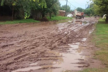 Barrios complicados: la lluvia no da tregua