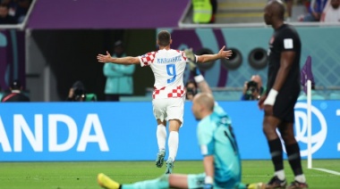 Croacia goleó a Canadá, lo eliminó y llegó a la punta del grupo