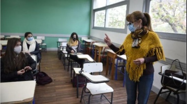 Chicos del último año del secundario tendrán clases hasta el 30 de abril