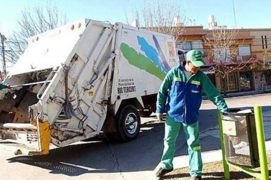 Petrecca no puede pagar los sueldos municipales ni a Ashira