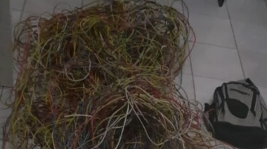 Aprehendieron a dos menores por robar cables en Molinos Tassara
