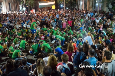 Multitudinarias noches de carnaval se vivieron en El Triunfo