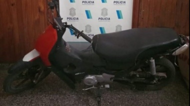 Circulaba en una moto robada en enero: fue aprehendido