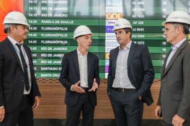 Meoni recorrió las nuevas obras en la terminal de Ezeiza