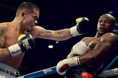 Se cumplieron seis años del primer combate entre Mayweather y Maidana