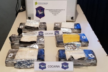Incautaron 6,5 kilos de cocaína, 180 mil pesos en efectivo y 2 armas de fuego
