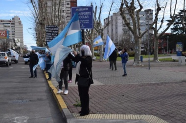 “13S”: el banderazo opositor se sintió en algunas ciudades del interior bonaerense
