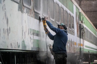 Damián Contreras: "La COOTTAJ está reparando los vagones para un museo ferroviario itinerante"