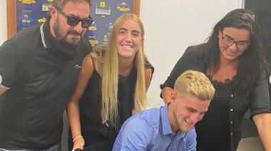 Nicolás Valentini firmó su primer contrato profesional con Boca