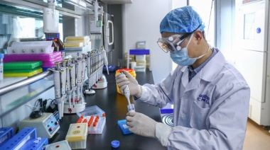 Salud anuncia el inicio de la campaña de vacunación para los docentes con las dosis de Sinopharm