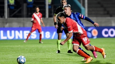 Argentinos Juniors logró un triunfo agónico ante San Telmo y se metió en semis de la Copa