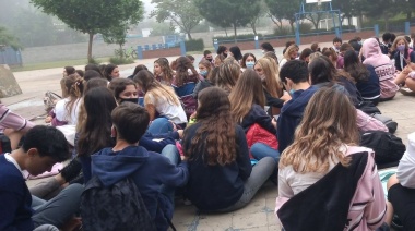 Rebelión en el Colegio Marianista: los chicos se manifiestan