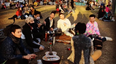 FEMI de Feria en la plaza Alem