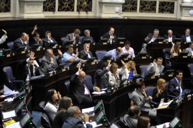 Los legisladores peronistas que votaron y aprobaron el endeudamiento de Vidal