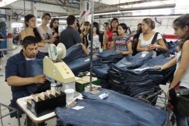 Confeccionistas textiles piden al gobierno regular las importaciones