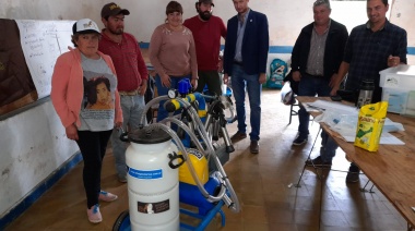 Colonia Alberdi: Reunión con pequeños productores de leche