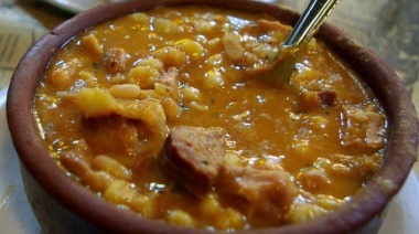¿Por qué se come locro en esta fecha patria?