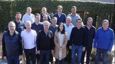 Petrecca y otros intendentes PRO le van con quejas al gobernador Kicillof