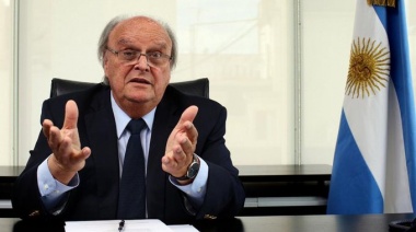 “A la Argentina siempre la destruye el microcentro y la recupera el Interior”