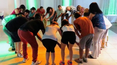 Encuentro de danzas circulares en Junín