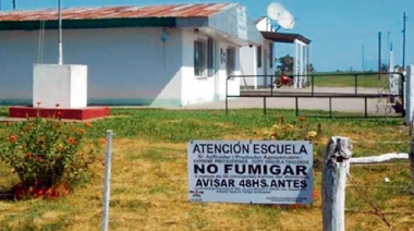 Vecinos de Francisco Ayerza en alerta por la fumigación en campos cercanos a sus casas