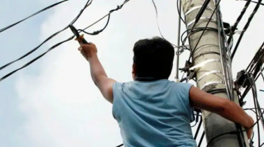 Robaron cables de alta tensión y dejaron sin luz a todo Pinzón