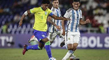 Argentina perdió ante Brasil y se complicó