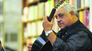 Julio Cobelli, maestro de la guitarra