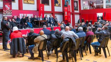 Grindetti fue electo presidente de Independiente y se aprobó el presupuesto 2023/2024