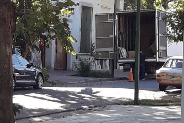 Mudanza, insultos y amenazas