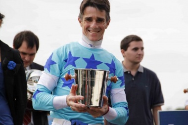 Cuando un caballo juninense  cruzó el disco triunfante del hipódromo de Palermo
