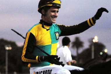 Cuando un caballo juninense  cruzó el disco triunfante del hipódromo de Palermo