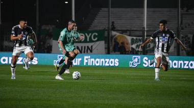 Sarmiento jugó mal, perdió ante Central Córdoba y se quedó sin invicto