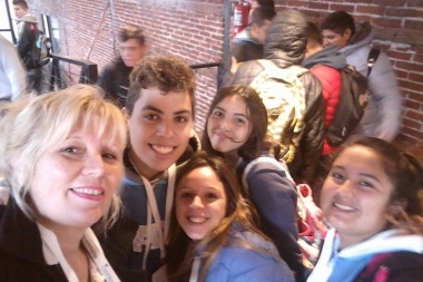 Con el foco en la  escuela pública: hoy,  E.E.S Nº 12 “Héroes  de Malvinas”