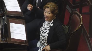 Una senadora libertaria contrató a sus tres hijos, su nuera, su hermano, su sobrina y su cuñada