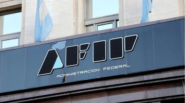 Por la recesión se profundiza la caída de la recaudación fiscal