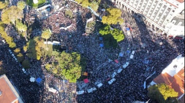 La masiva marcha de estudiantes y docentes universitarios en fotos