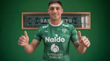 Ezequiel Naya firmó y es refuerzo de Sarmiento